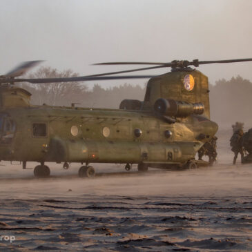 Oefening 12 Infanteriebataljon Luchtmobiel Brigade “Falcon Legion”